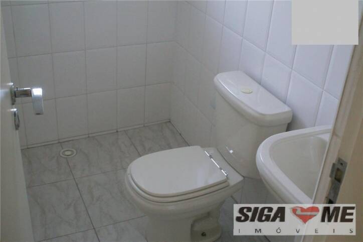 Sobrado à venda com 2 quartos, 240m² - Foto 17