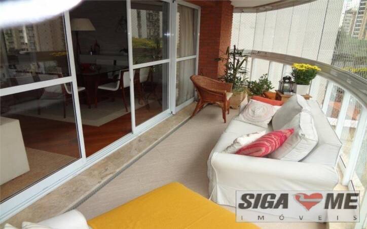 Apartamento à venda com 4 quartos, 209m² - Foto 7