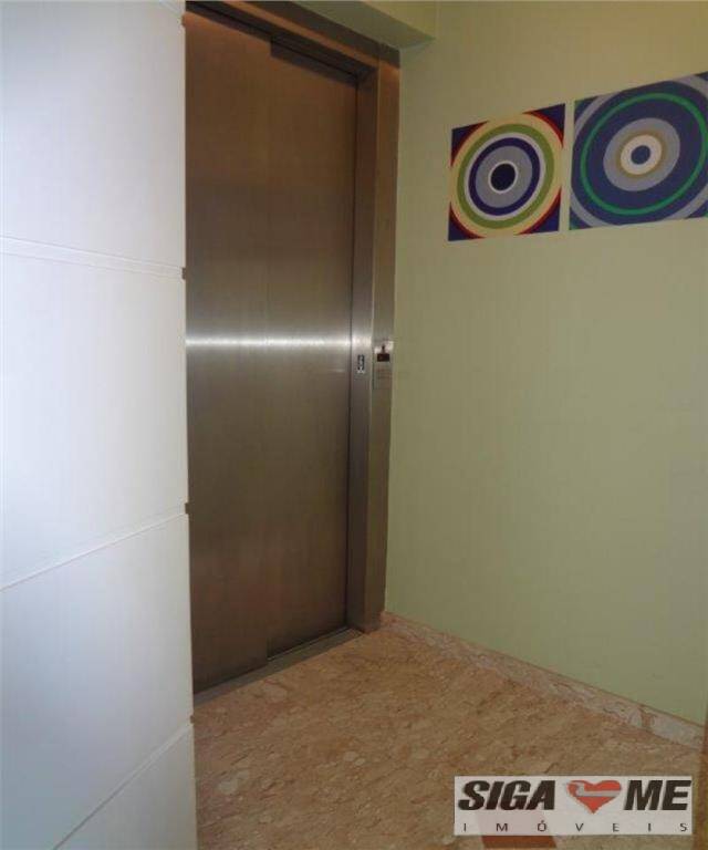 Apartamento à venda com 4 quartos, 209m² - Foto 15