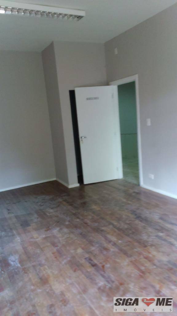 Sobrado para alugar com 3 quartos, 550m² - Foto 13