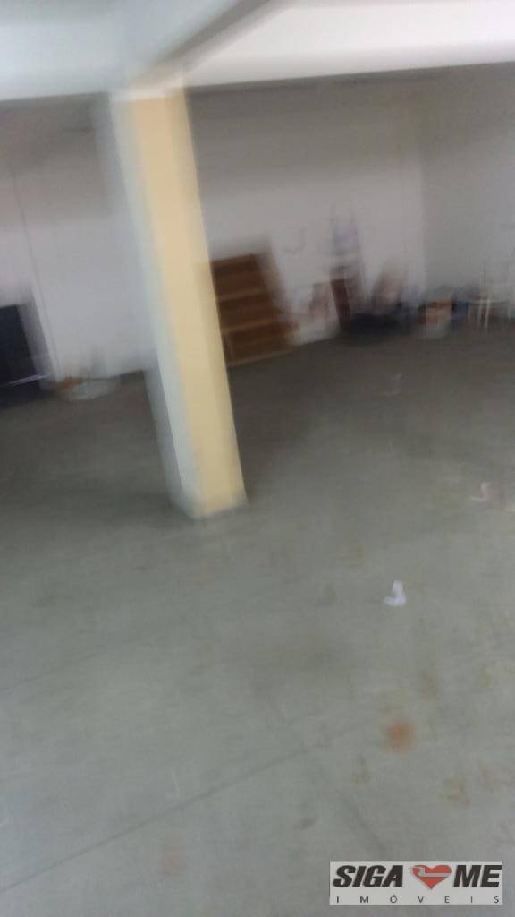 Sobrado para alugar com 3 quartos, 550m² - Foto 28