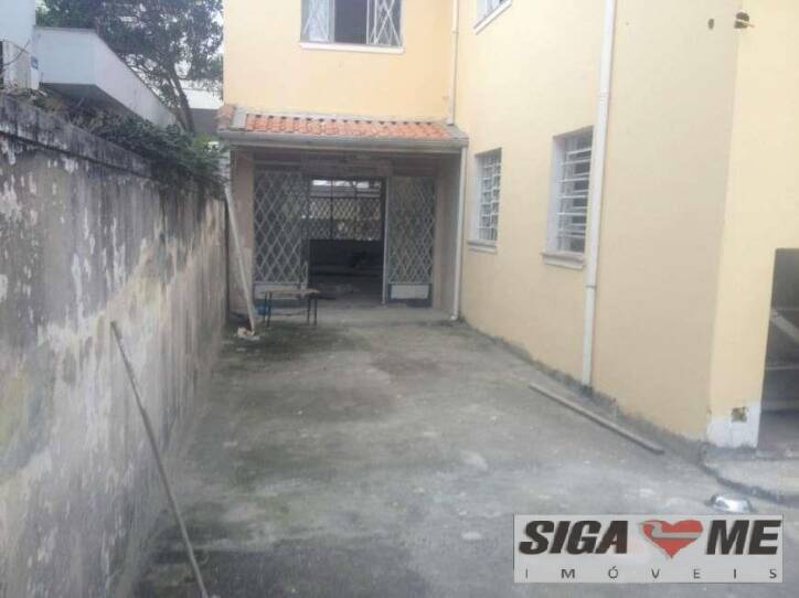 Sobrado para alugar com 4 quartos, 320m² - Foto 1