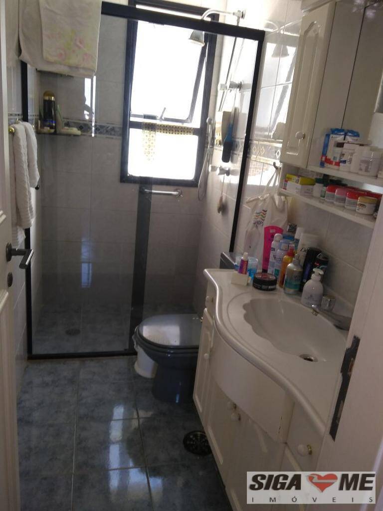 Apartamento à venda com 3 quartos, 206m² - Foto 10