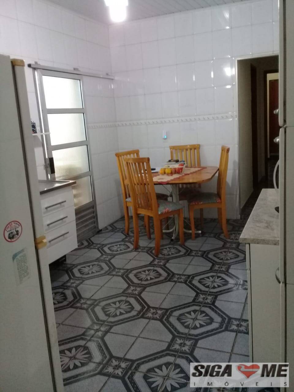 Casa à venda com 3 quartos, 125m² - Foto 3