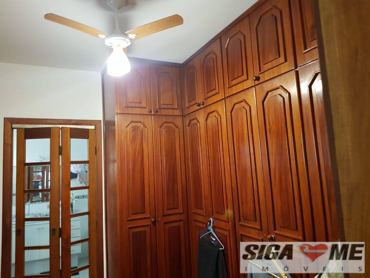 Casa à venda com 5 quartos, 380m² - Foto 1