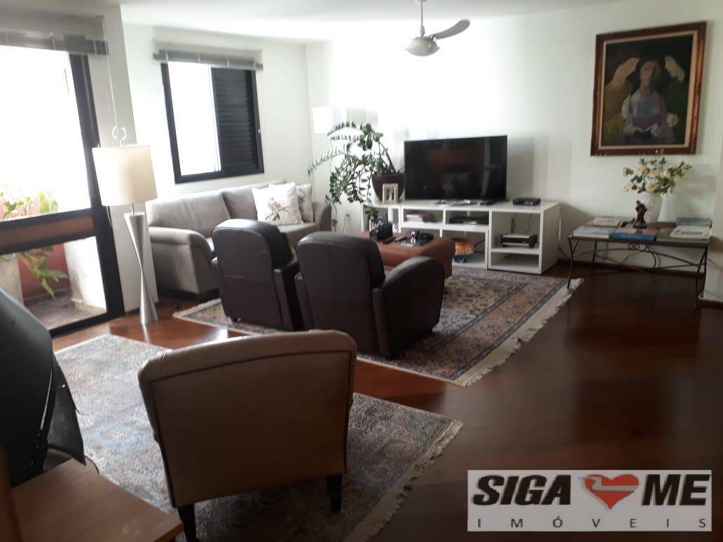 Apartamento à venda com 3 quartos, 232m² - Foto 12