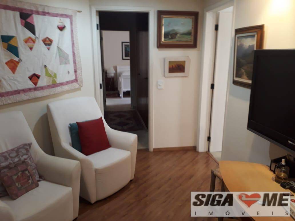 Apartamento à venda com 3 quartos, 232m² - Foto 10