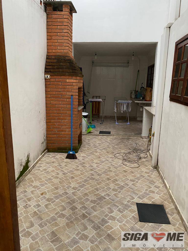 Casa à venda com 3 quartos, 140m² - Foto 18