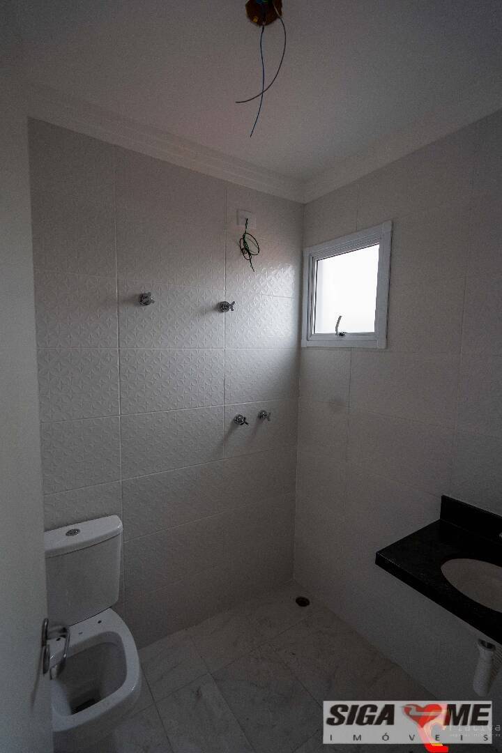 Casa à venda com 3 quartos, 165m² - Foto 8