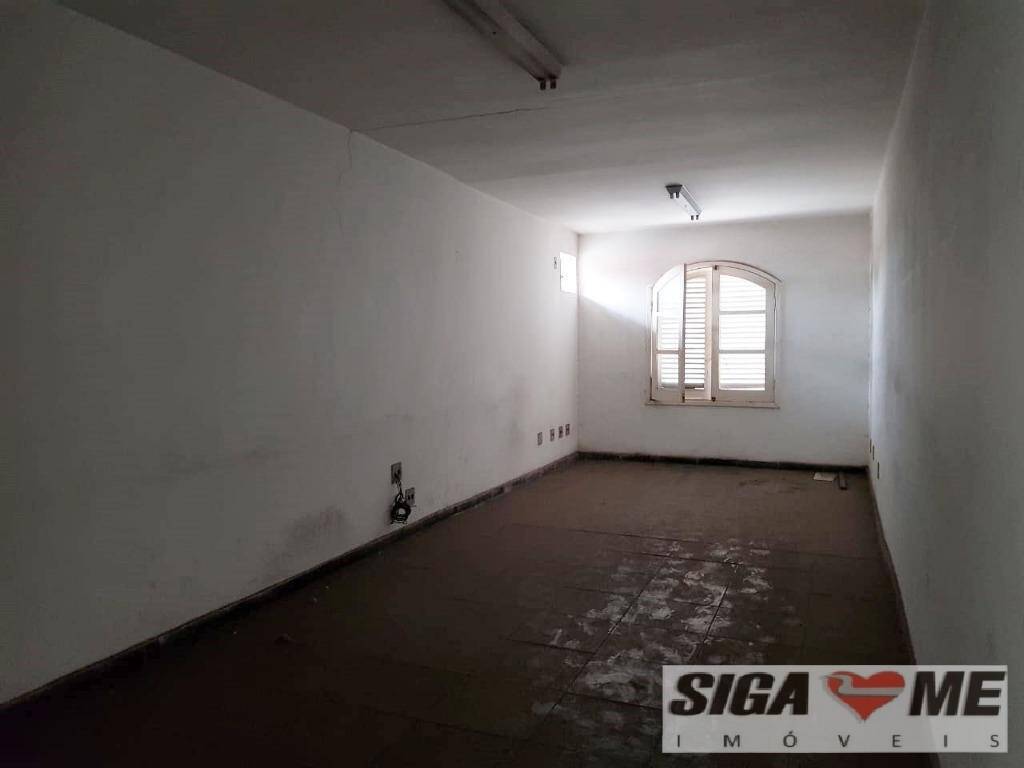 Sobrado para alugar com 4 quartos, 400m² - Foto 8