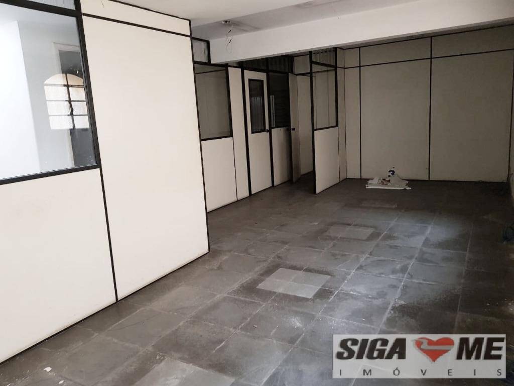 Sobrado para alugar com 4 quartos, 400m² - Foto 9