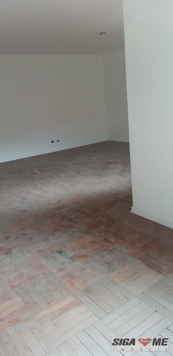 Casa para alugar com 4 quartos, 250m² - Foto 6