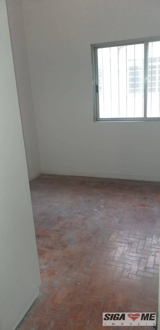 Casa para alugar com 4 quartos, 250m² - Foto 12