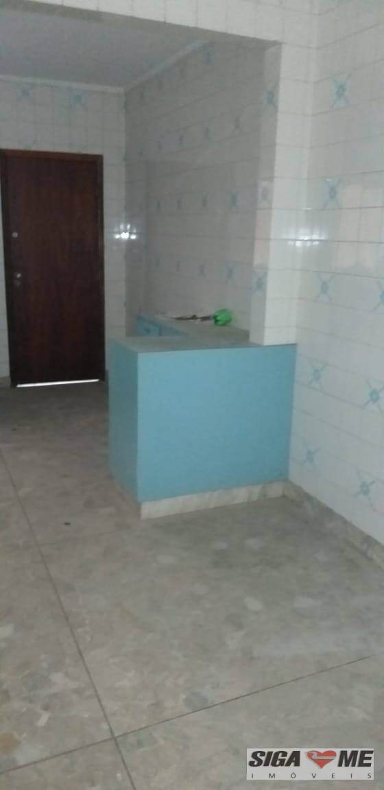 Casa para alugar com 4 quartos, 250m² - Foto 30