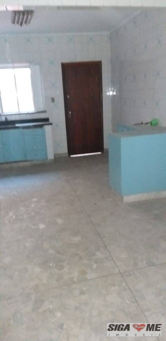 Casa para alugar com 4 quartos, 250m² - Foto 34