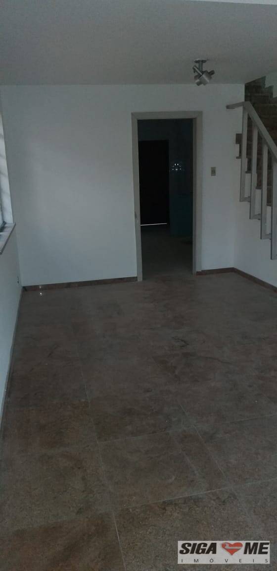 Casa para alugar com 4 quartos, 250m² - Foto 36