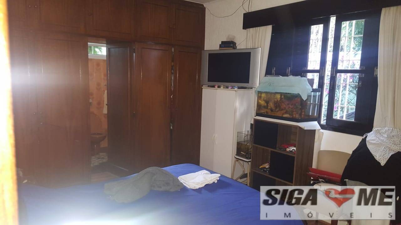 Casa à venda com 3 quartos, 240m² - Foto 6