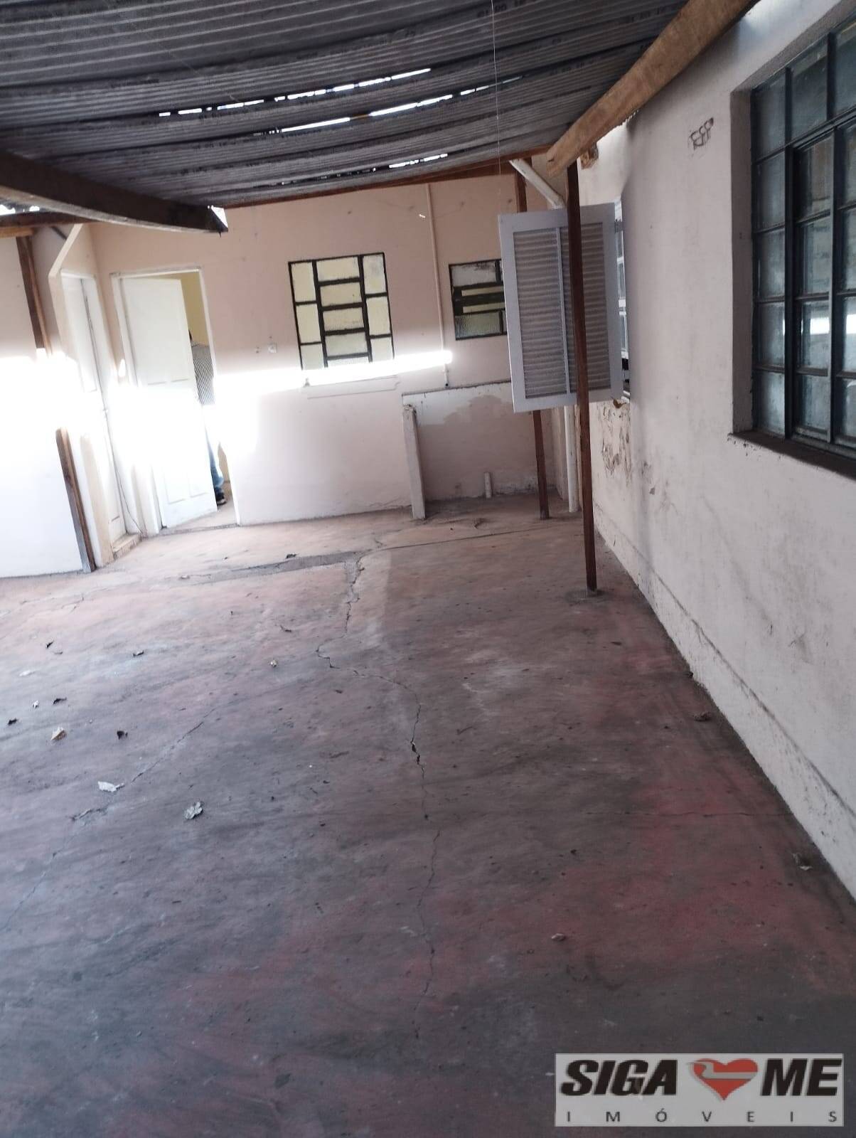 Casa para alugar com 3 quartos, 300m² - Foto 3