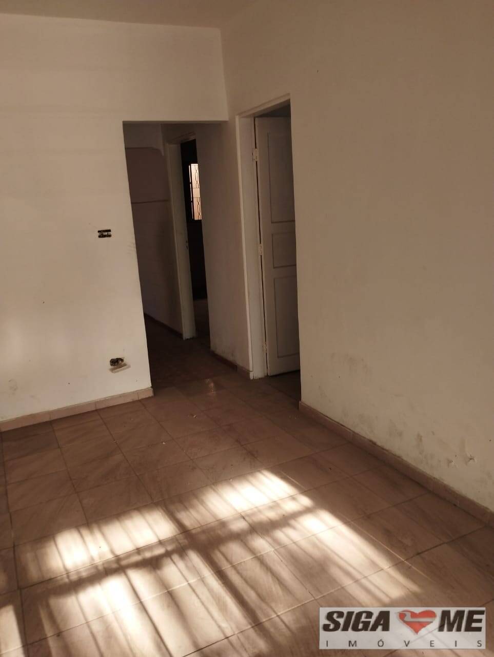 Casa para alugar com 3 quartos, 300m² - Foto 17