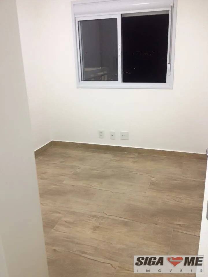 Apartamento à venda com 2 quartos, 64m² - Foto 4