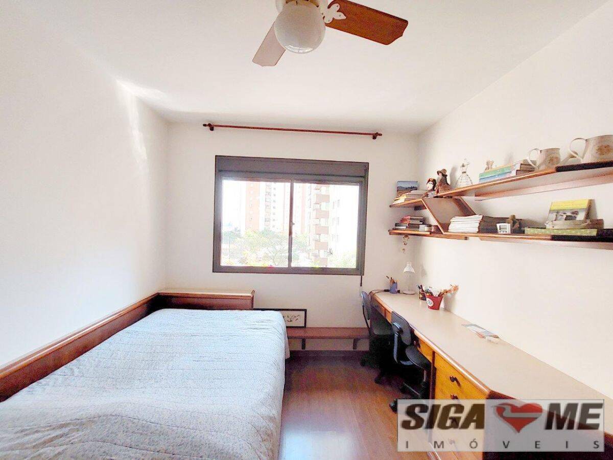 Apartamento à venda com 4 quartos, 226m² - Foto 15