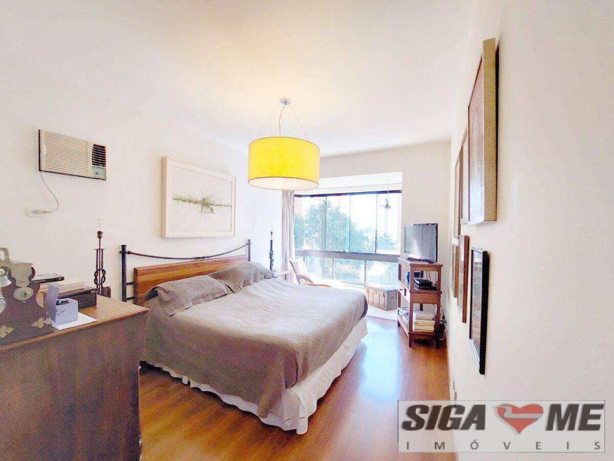 Apartamento à venda com 4 quartos, 226m² - Foto 21