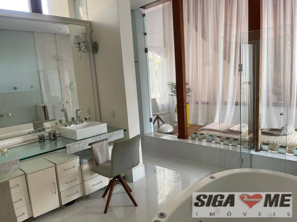 Casa à venda com 8 quartos, 650m² - Foto 21