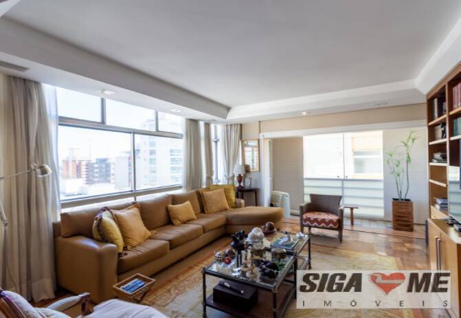 Apartamento à venda com 3 quartos, 210m² - Foto 2