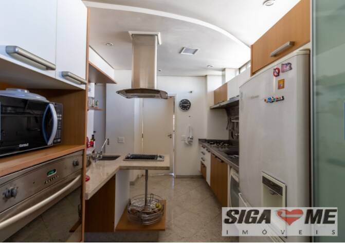 Apartamento à venda com 3 quartos, 210m² - Foto 6