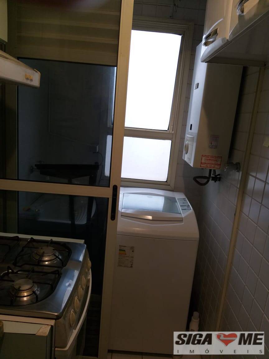 Apartamento à venda com 2 quartos, 66m² - Foto 2