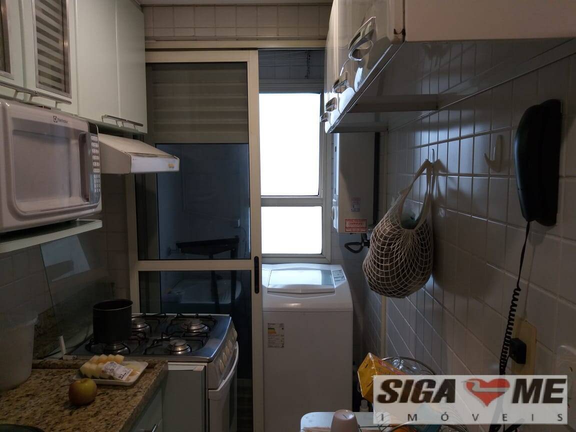 Apartamento à venda com 2 quartos, 66m² - Foto 8