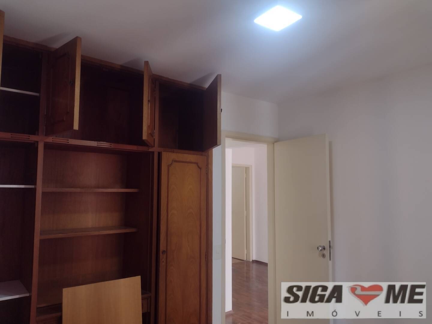 Apartamento à venda e aluguel com 3 quartos, 80m² - Foto 3