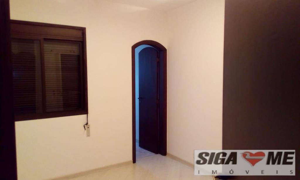 Apartamento à venda e aluguel com 4 quartos, 258m² - Foto 11