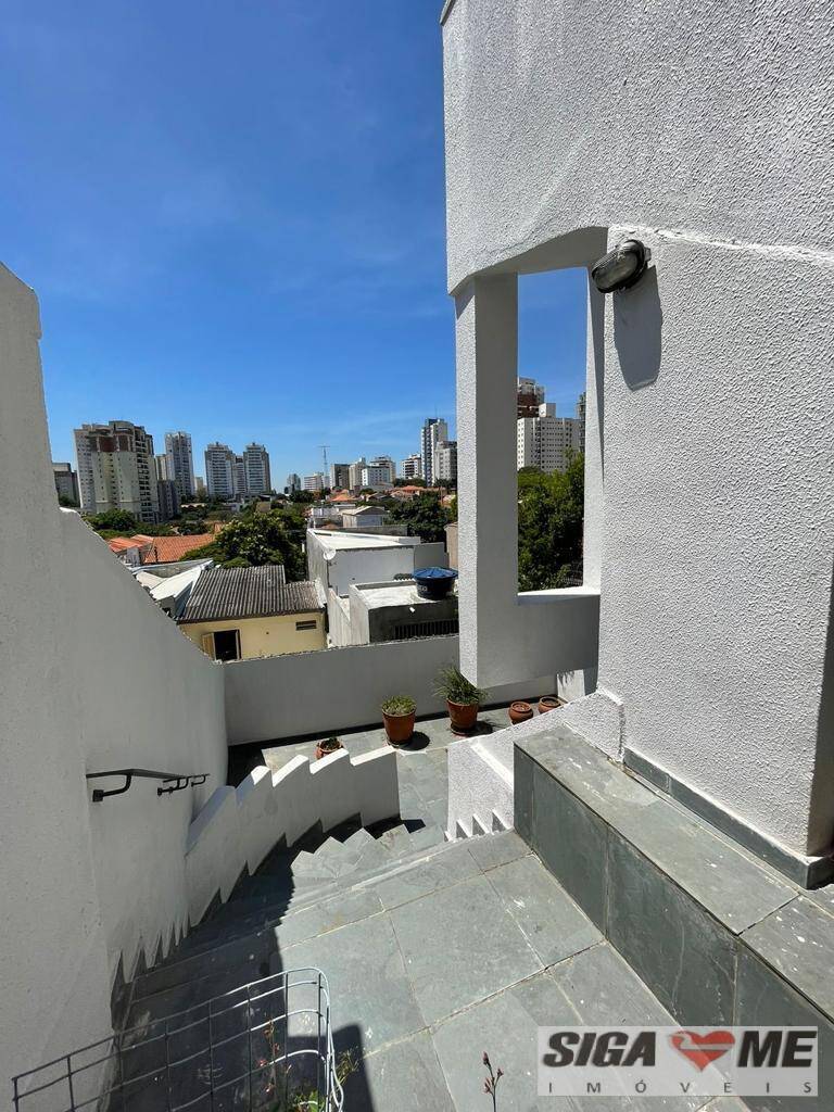 Casa à venda com 4 quartos, 220m² - Foto 37