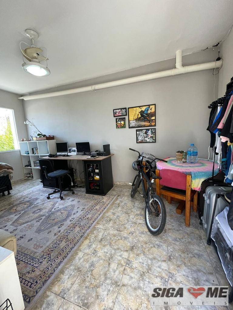 Casa à venda com 4 quartos, 220m² - Foto 34