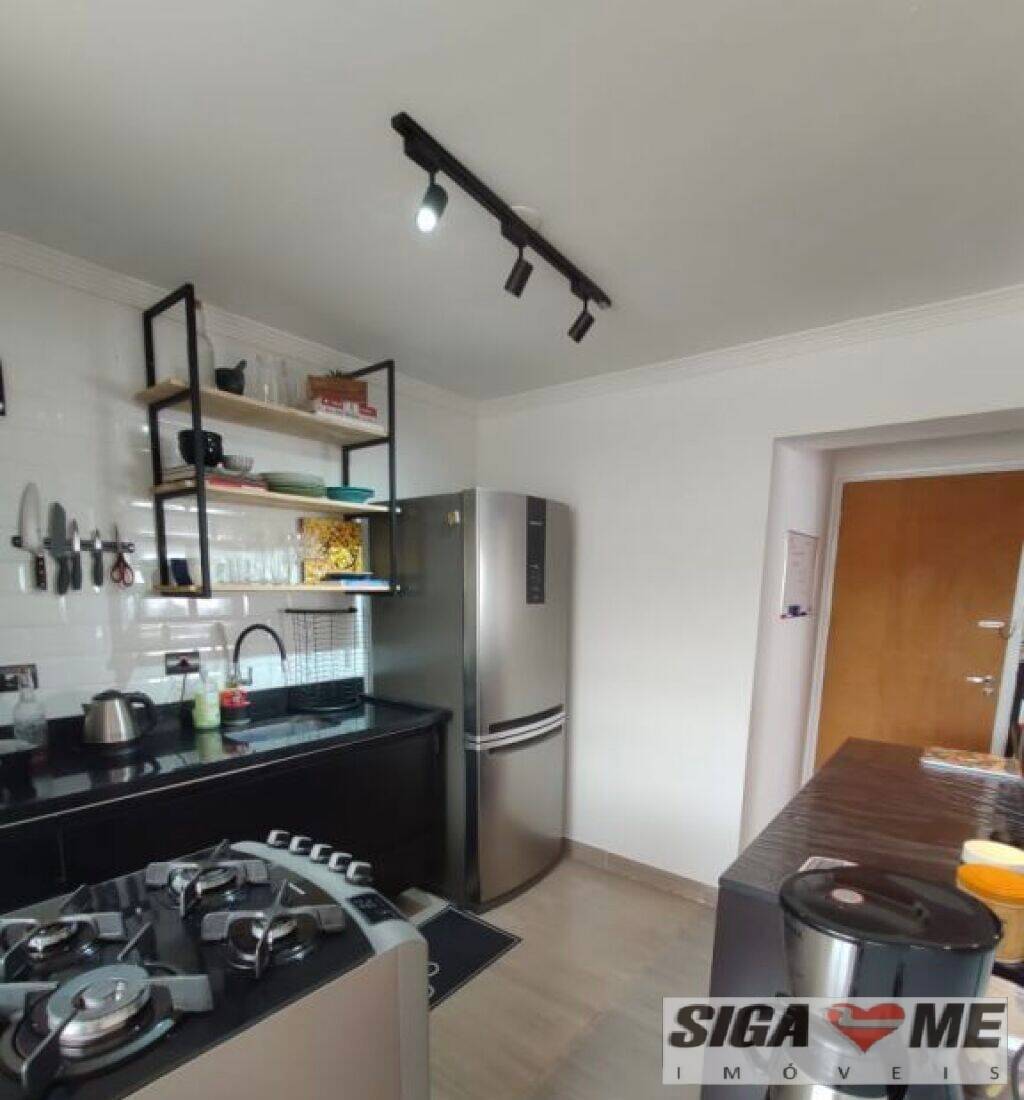 Apartamento à venda com 2 quartos, 100m² - Foto 4