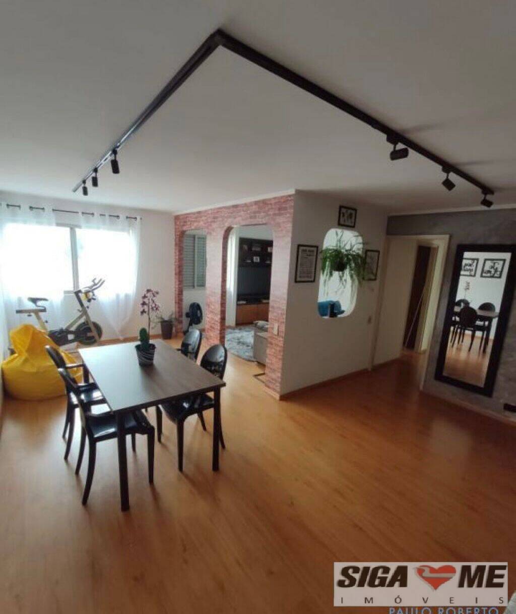 Apartamento à venda com 2 quartos, 100m² - Foto 1