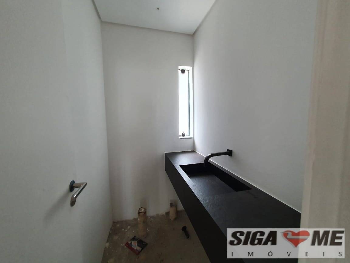 Casa à venda com 3 quartos, 318m² - Foto 6