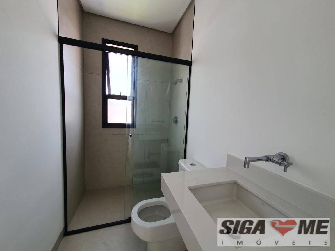 Casa à venda com 3 quartos, 318m² - Foto 18