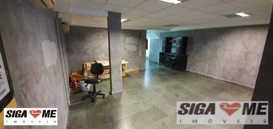 Sobrado à venda com 8 quartos, 220m² - Foto 2