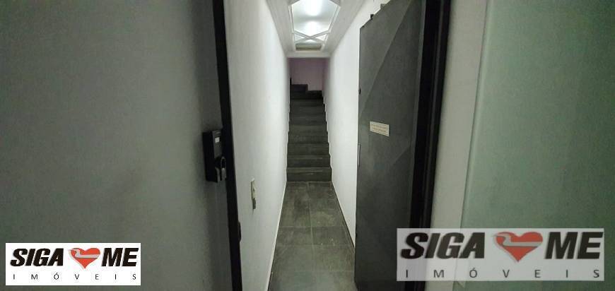 Sobrado à venda com 8 quartos, 220m² - Foto 5