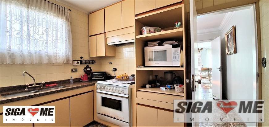 Apartamento à venda com 3 quartos, 200m² - Foto 20