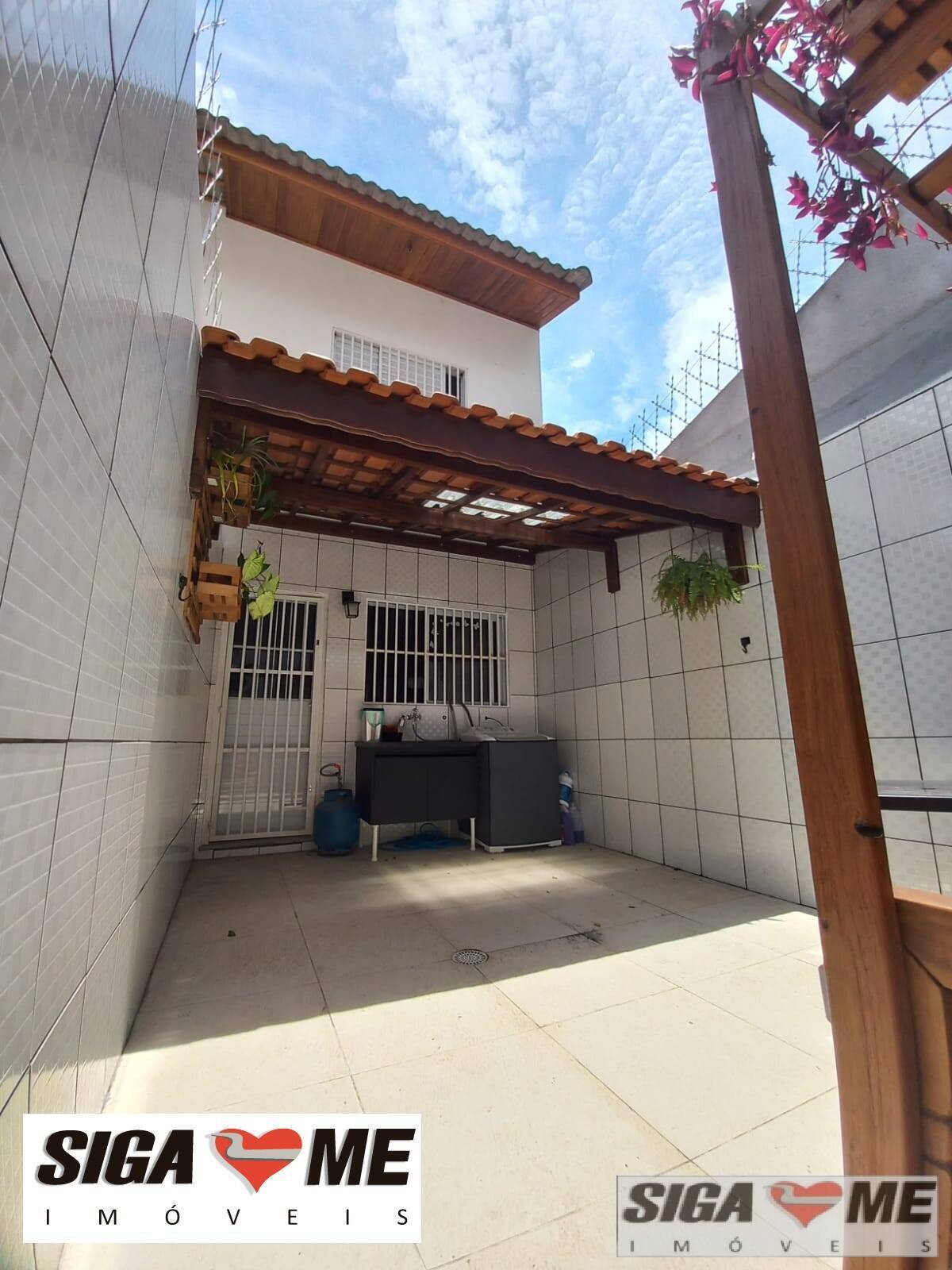 Casa à venda com 3 quartos, 90m² - Foto 4