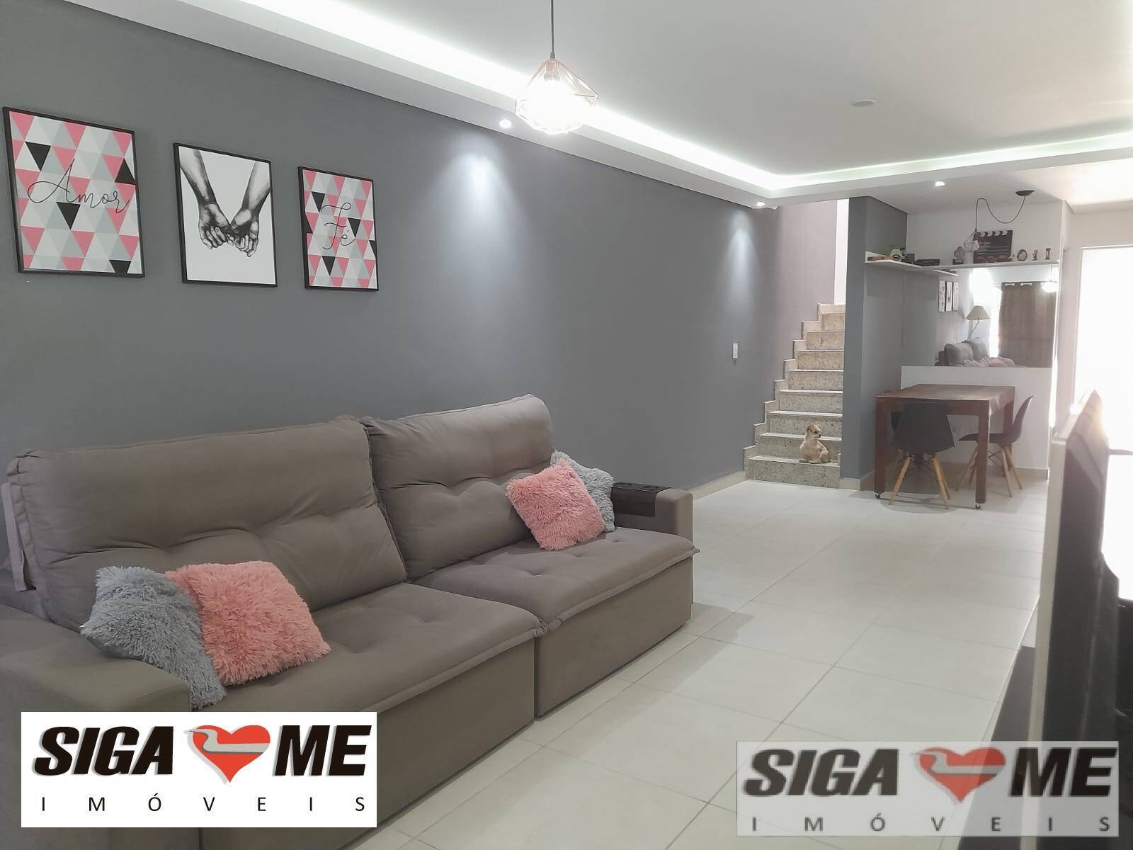 Casa à venda com 3 quartos, 90m² - Foto 1