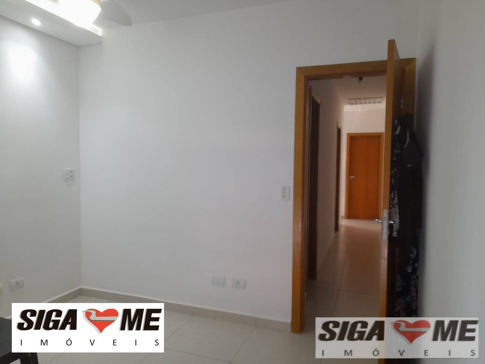 Casa à venda com 3 quartos, 90m² - Foto 13