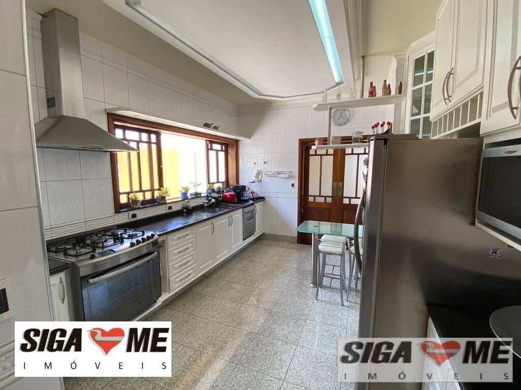 Casa à venda com 4 quartos, 550m² - Foto 22