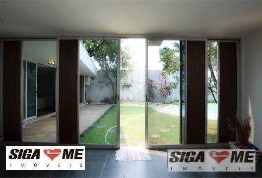 Casa à venda com 2 quartos, 600m² - Foto 4