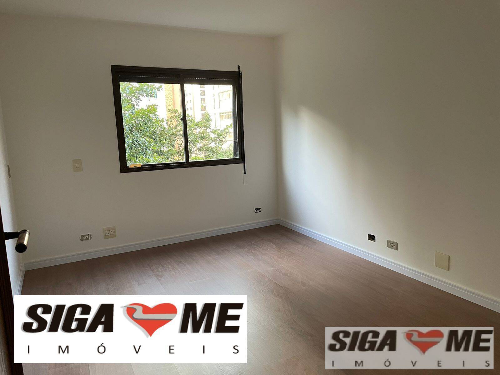 Apartamento à venda com 3 quartos, 190m² - Foto 4