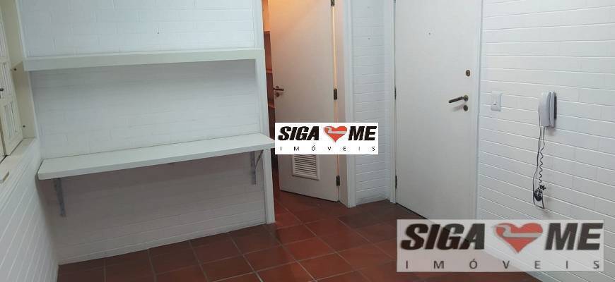 Apartamento para alugar com 3 quartos, 150m² - Foto 5