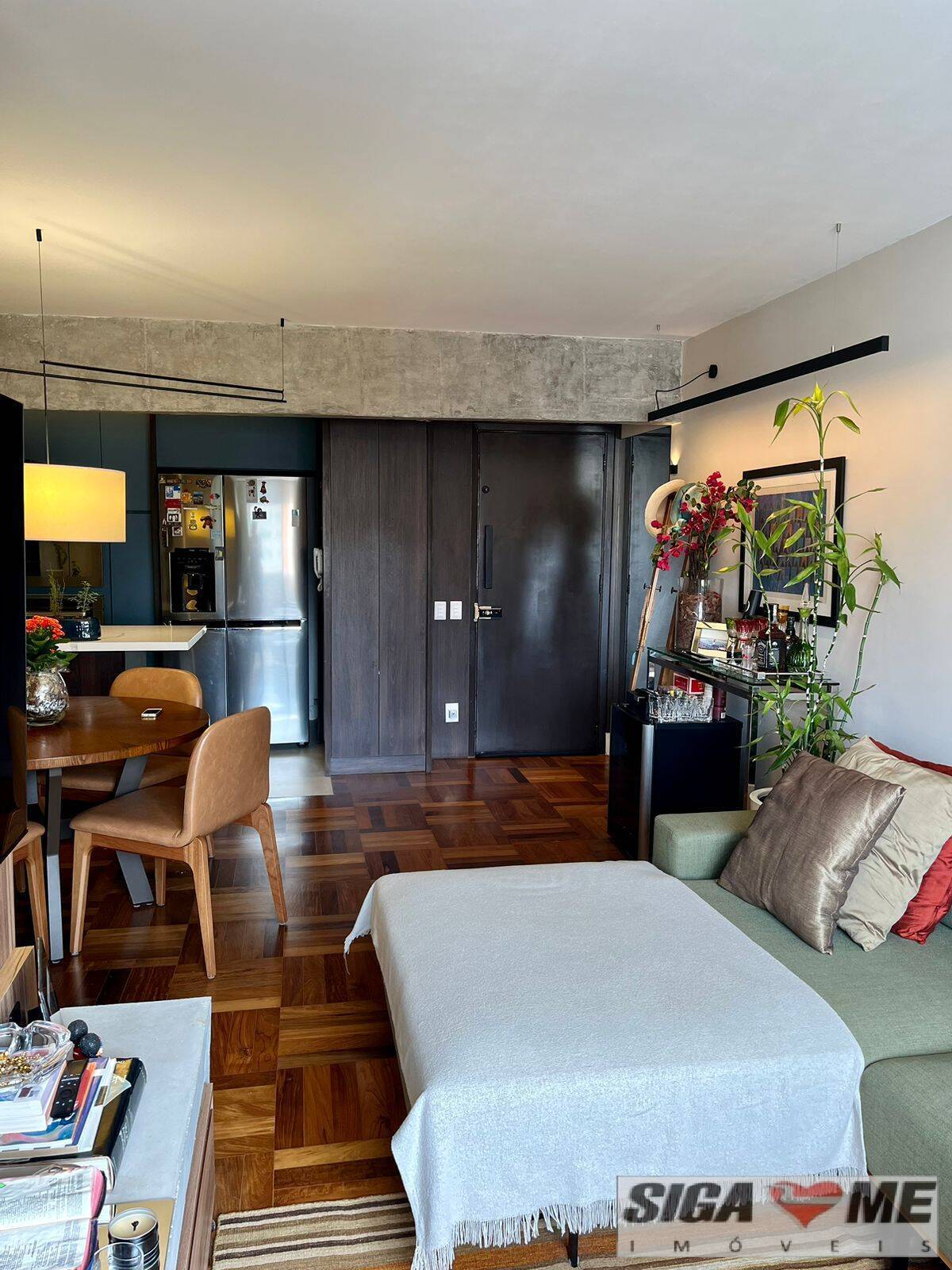 Apartamento à venda com 2 quartos, 75m² - Foto 8